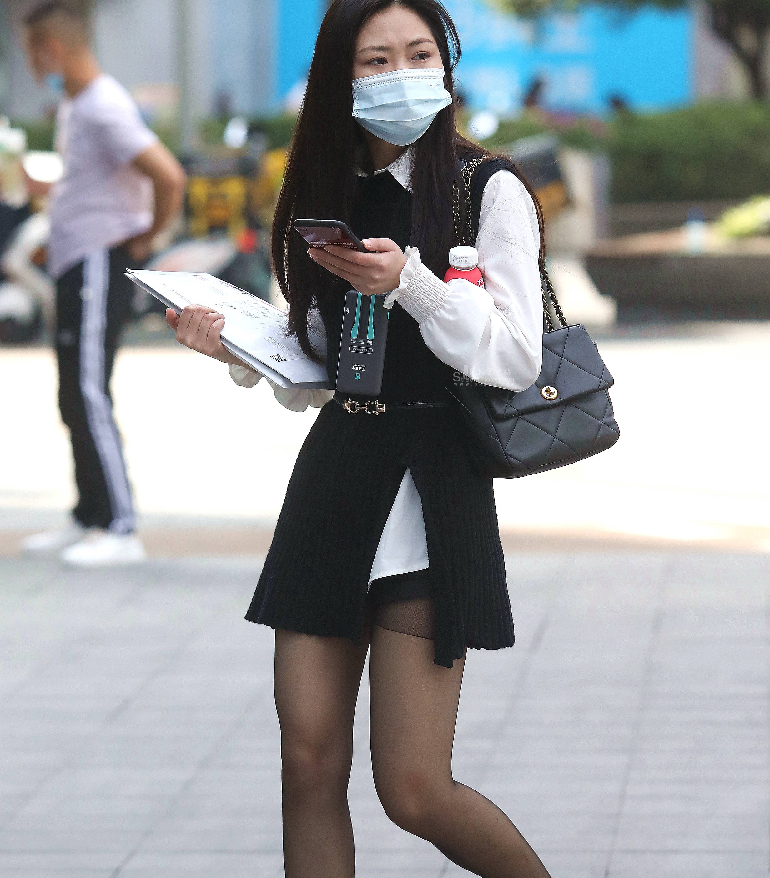 诱惑街拍黑丝shaofu