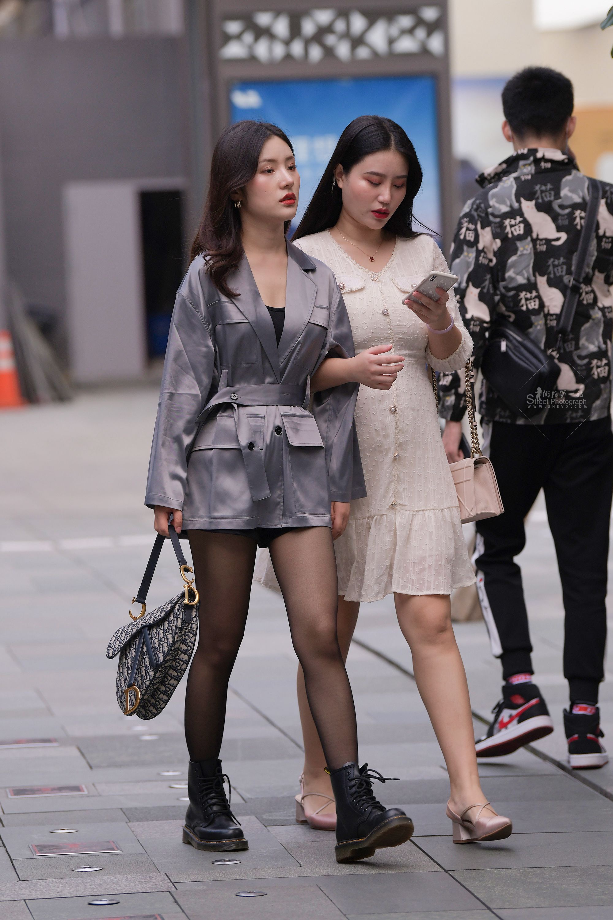 20923-5+47街拍女孩