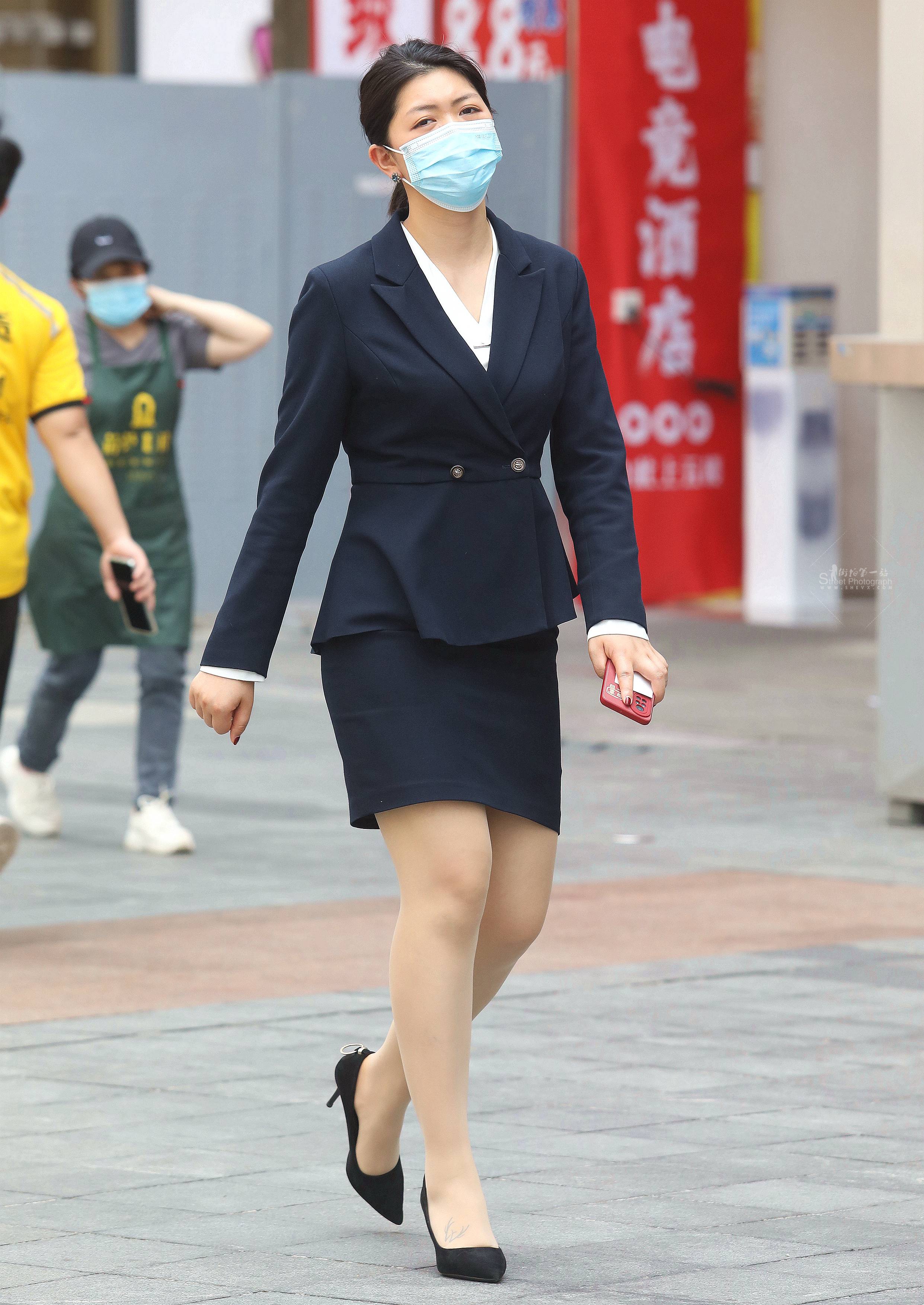 【珏一笑而过】诱惑肉丝街拍OL-13P
