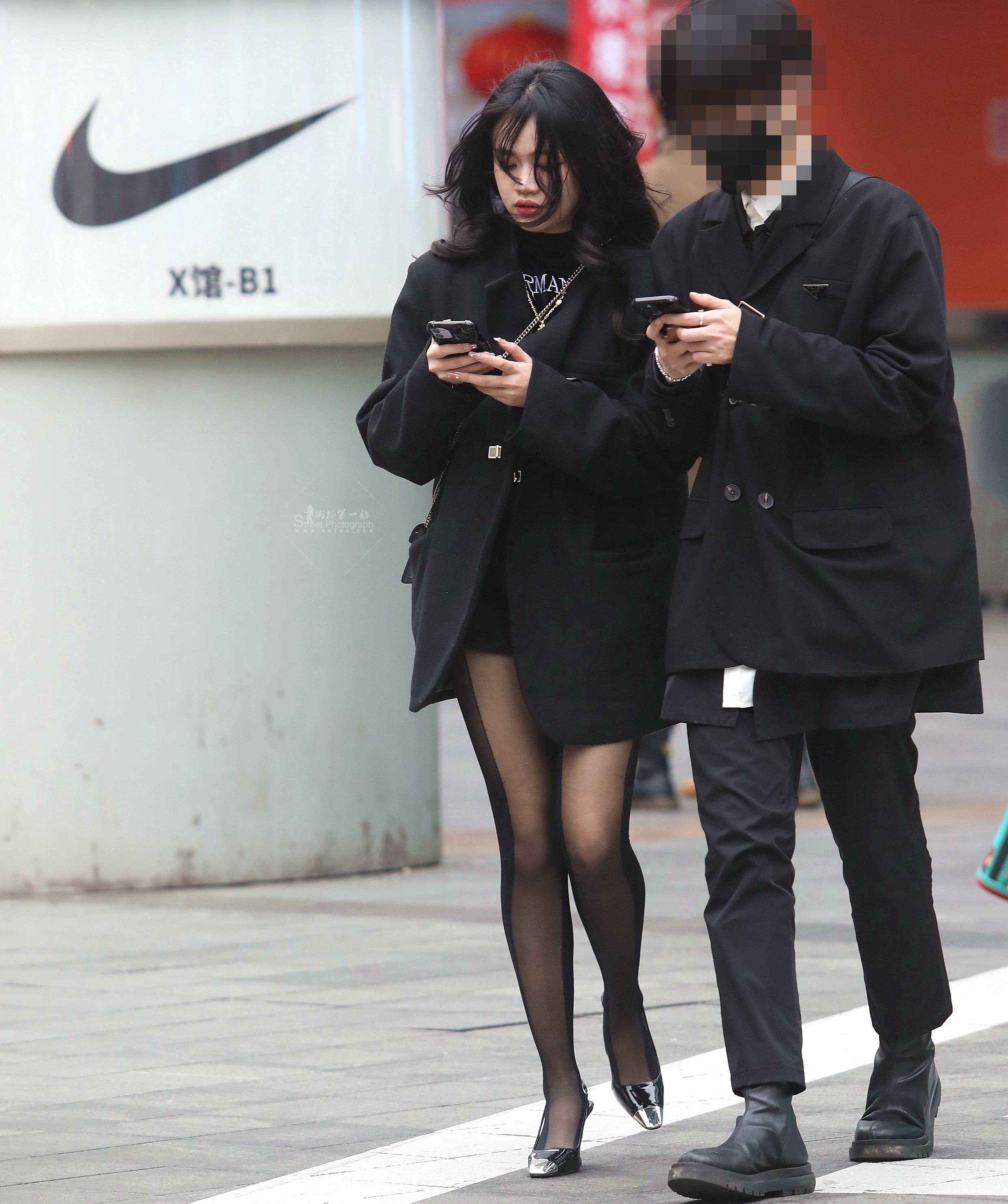 诱惑黑 丝妹子