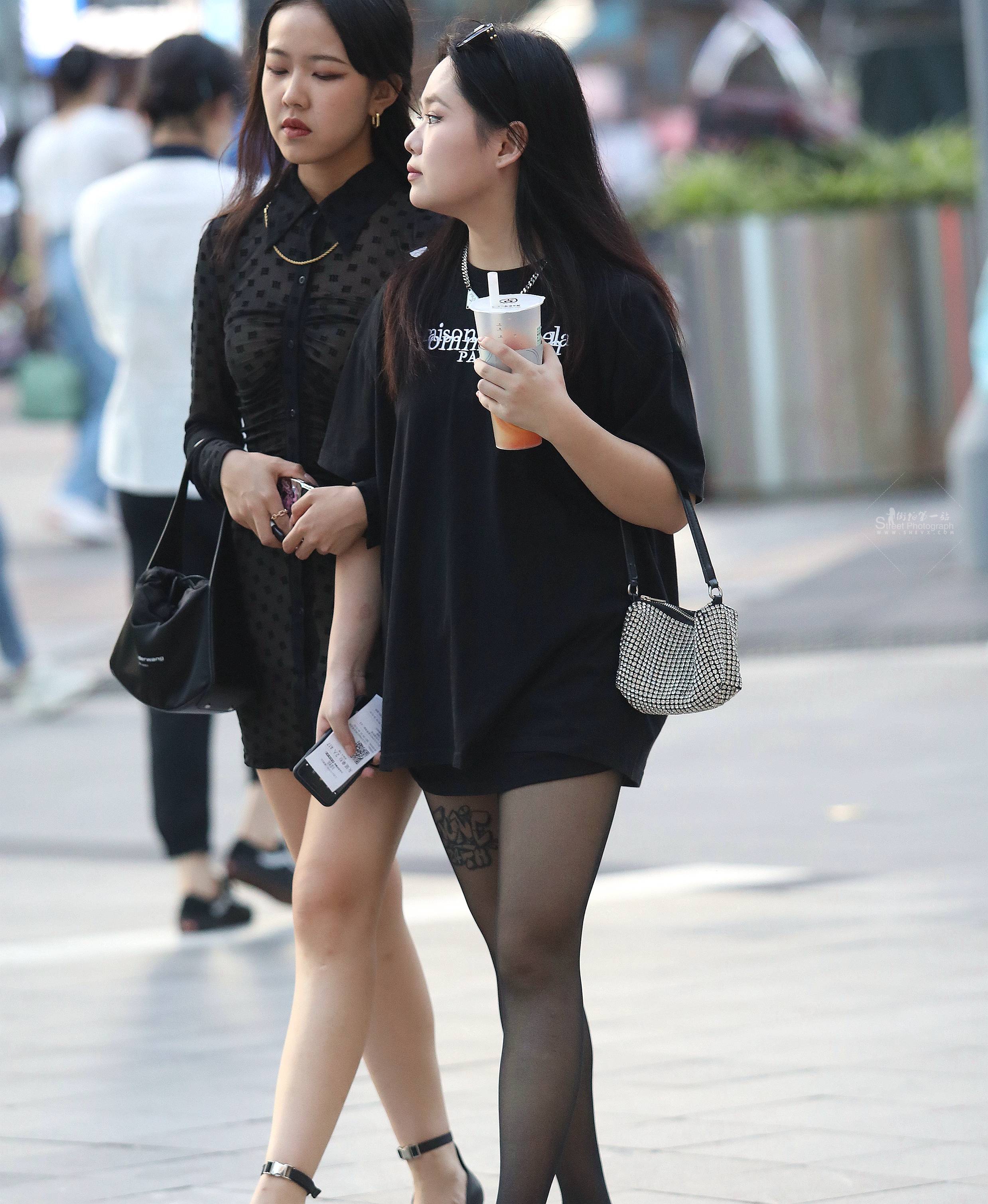 诱惑黑 丝妹子